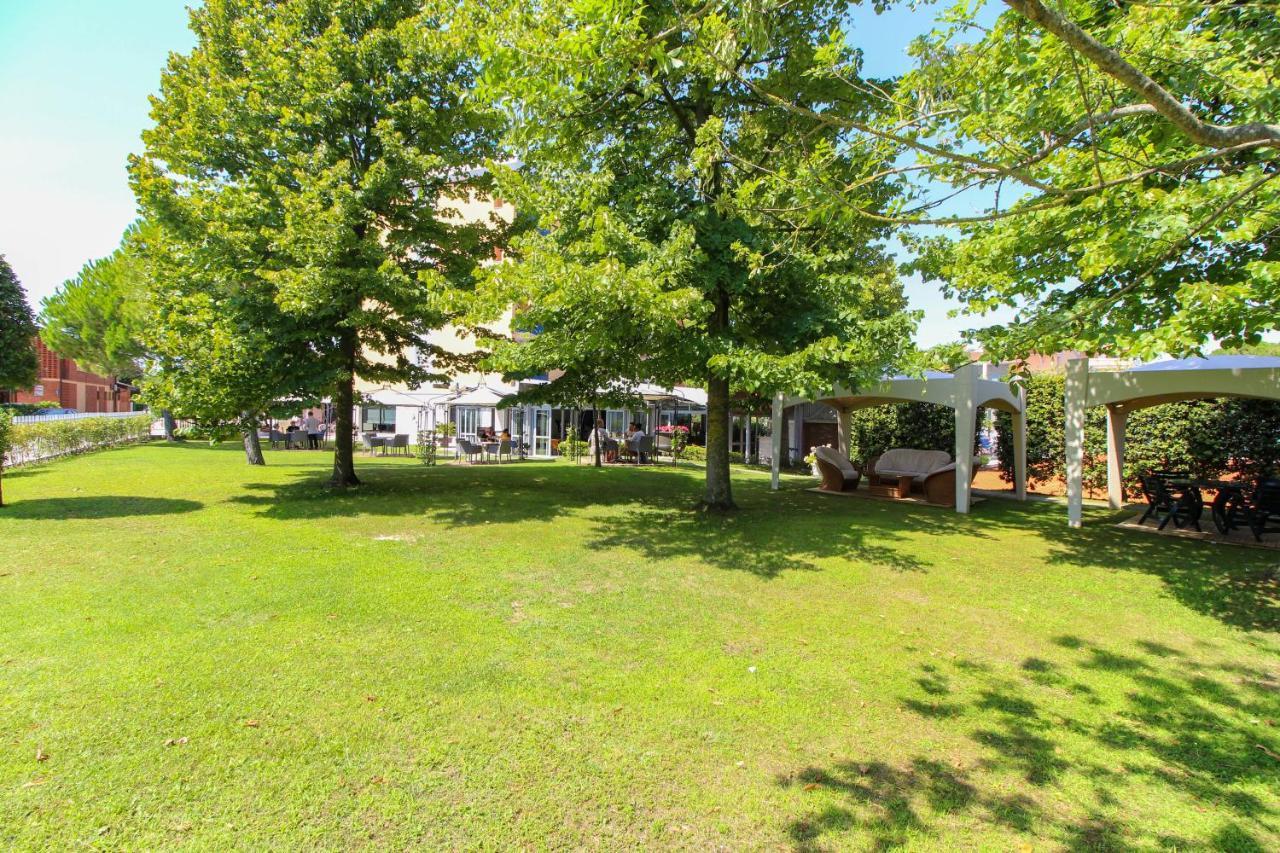 Grand Hotel Esplanada Bibione Eksteriør bilde